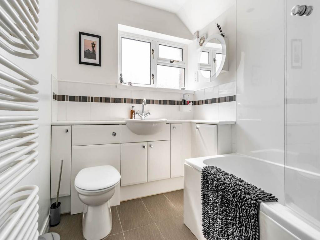 63881 42-Thomson Cres