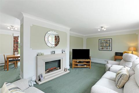 9 Beechfield, Wakefield, WF2 6AW