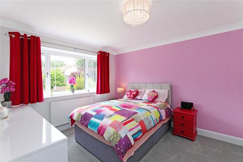 9 Beechfield, Wakefield, WF2 6AW