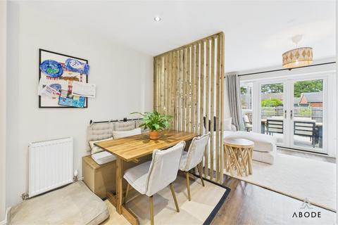 2 Blackthorn Close, Brailsford, Ashbourne, DE6 3GW