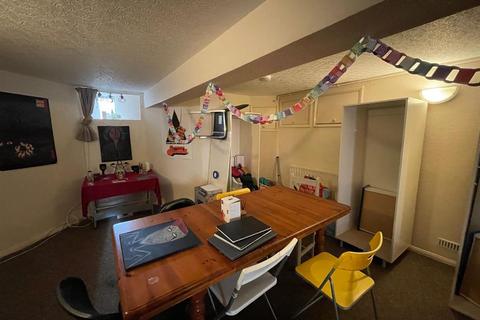 6 bedroom house to rent, Hamilton Gardens, Plymouth PL4