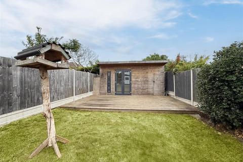 79 Chapel Road, Burnham-on-crouch, CM0 8JD
