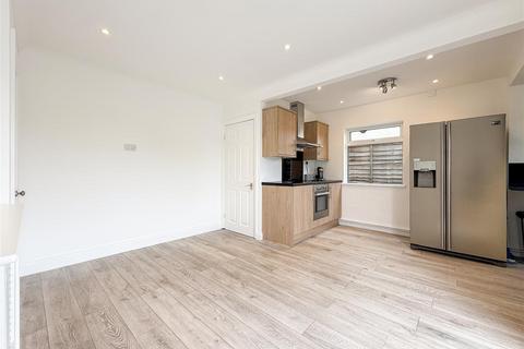 79 Chapel Road, Burnham-on-crouch, CM0 8JD