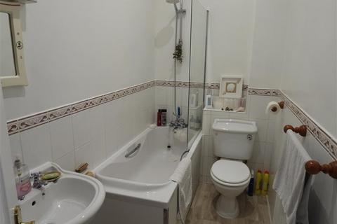2 bedroom apartment for sale, Dragoon Way, Christchurch BH23