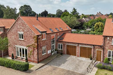4 bedroom link detached house for sale, Pecketts Close, Sheriff Hutton