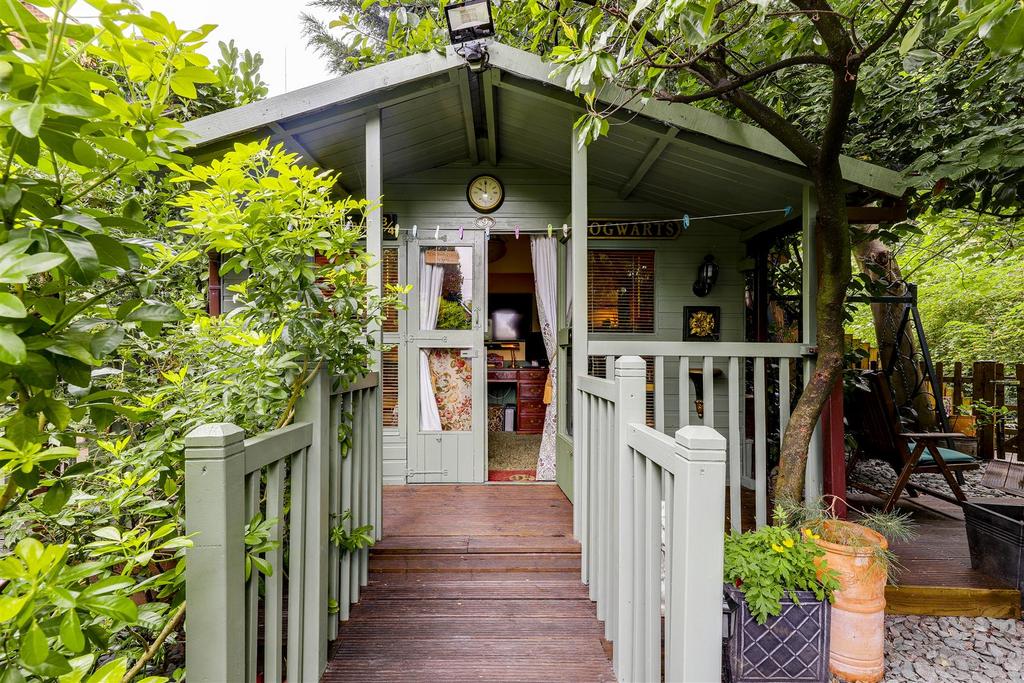 Img 8582-img 8586.jpg