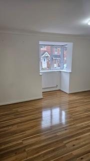 3 bedroom semi-detached house to rent, Richmore Road, Hamilton LE5