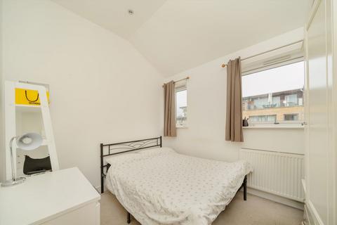 2 bedroom flat for sale, Kilburn Lane, London W10