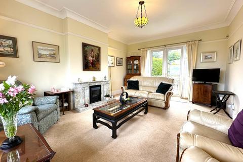 4 bedroom detached house for sale, Maesdu Avenue, Llandudno LL30
