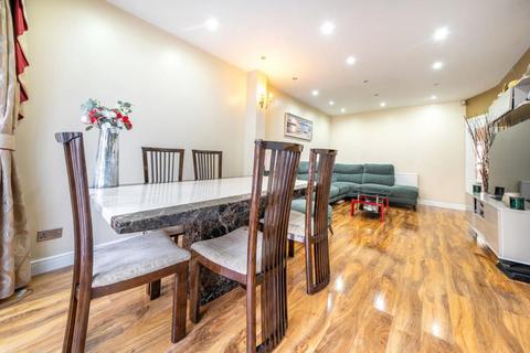 5 bedroom semi-detached house for sale, Maple Road, Hayes, UB4 9LR