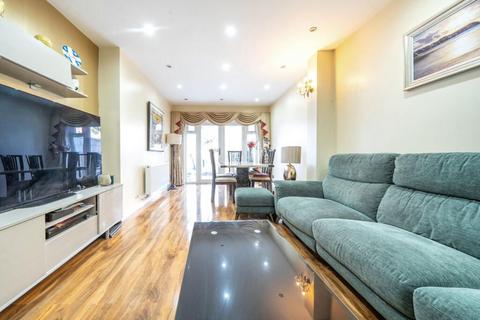 5 bedroom semi-detached house for sale, Maple Road, Hayes, UB4 9LR