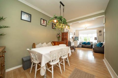 undefined, Hartham Road, Isleworth TW7