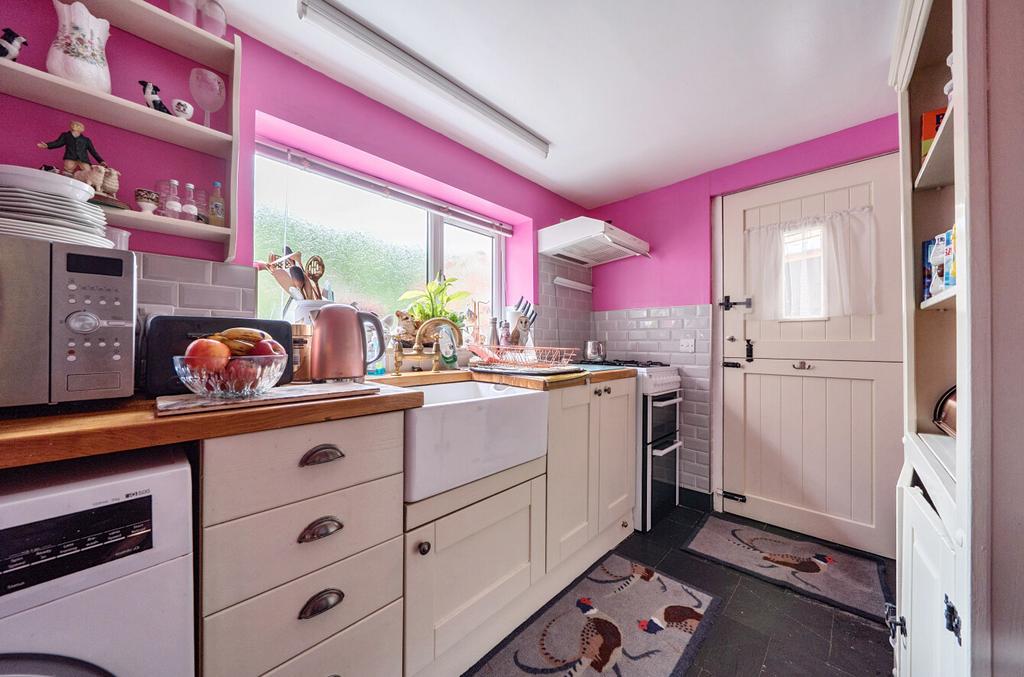 1335746-9-689e0ae...