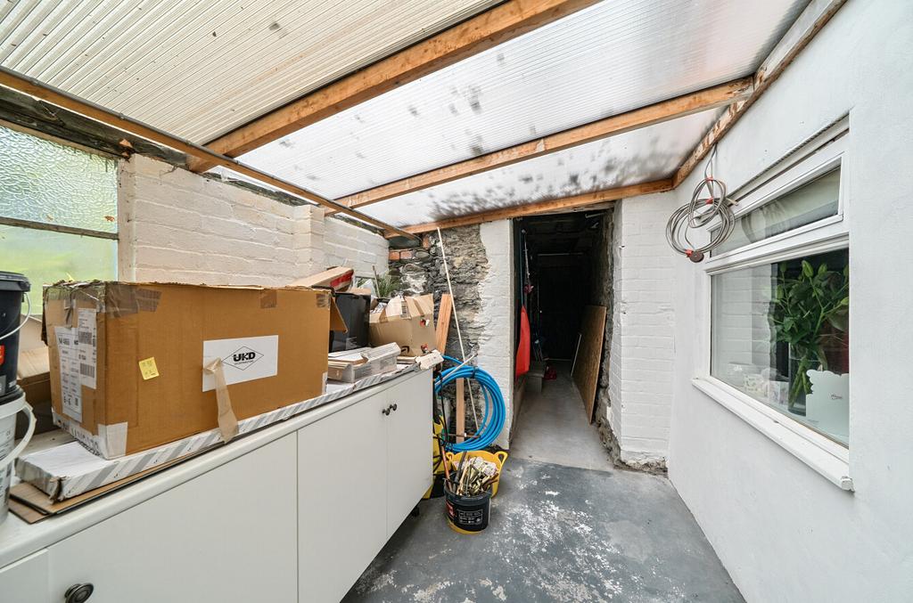 1335746-2-689e0ad...