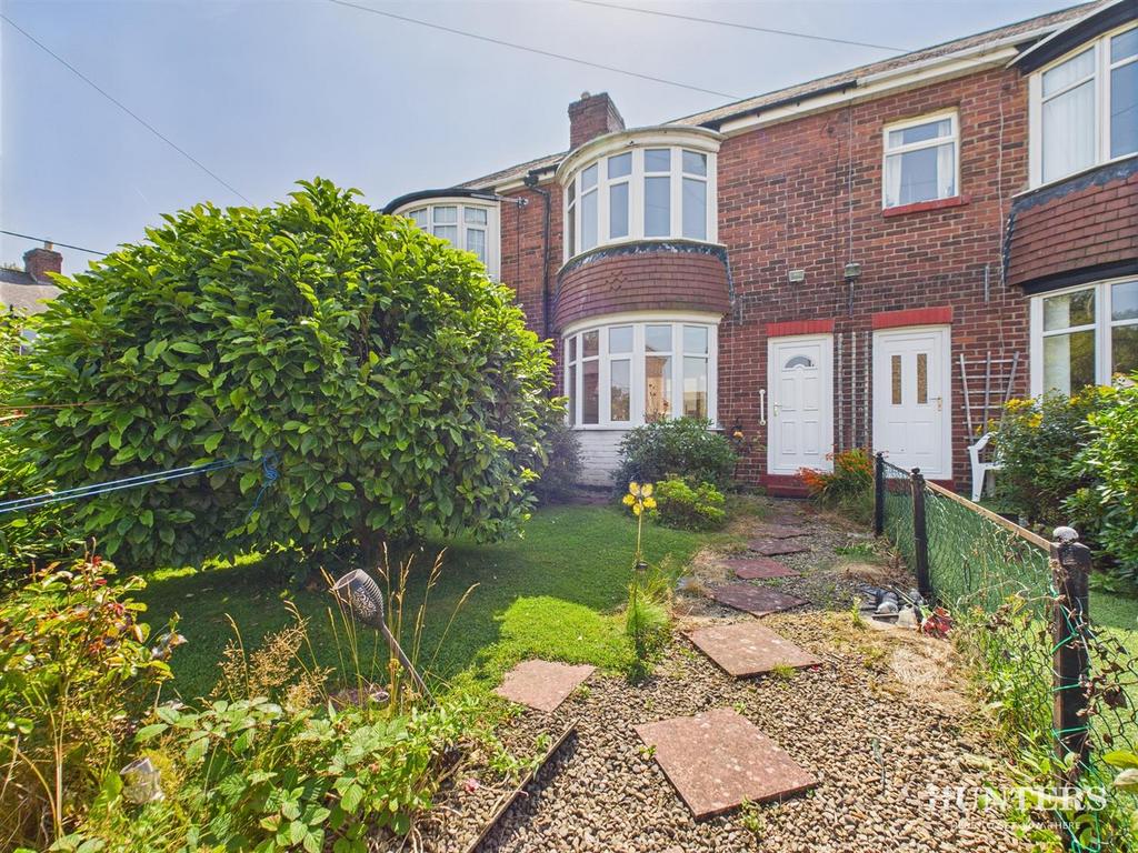 CAM03792 G0-PR0304-STILL014.jpg