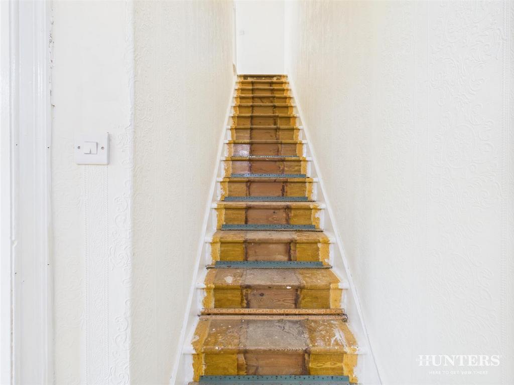 CAM03792 G0-PR0304-STILL007.jpg