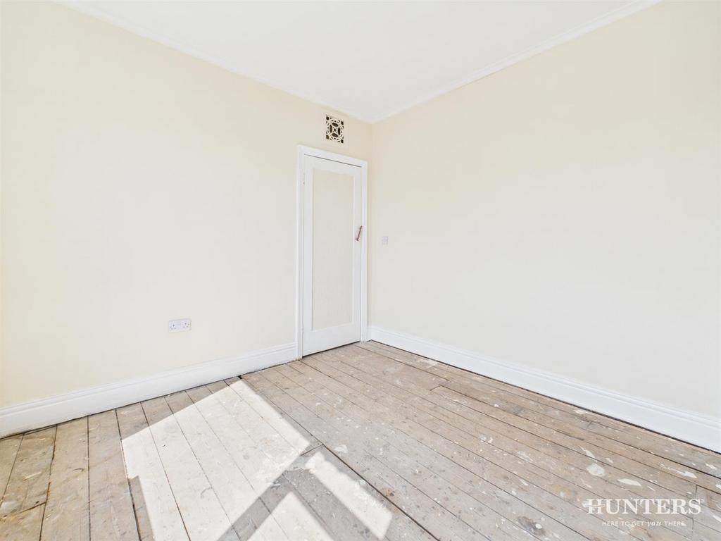 CAM03792 G0-PR0304-STILL005.jpg