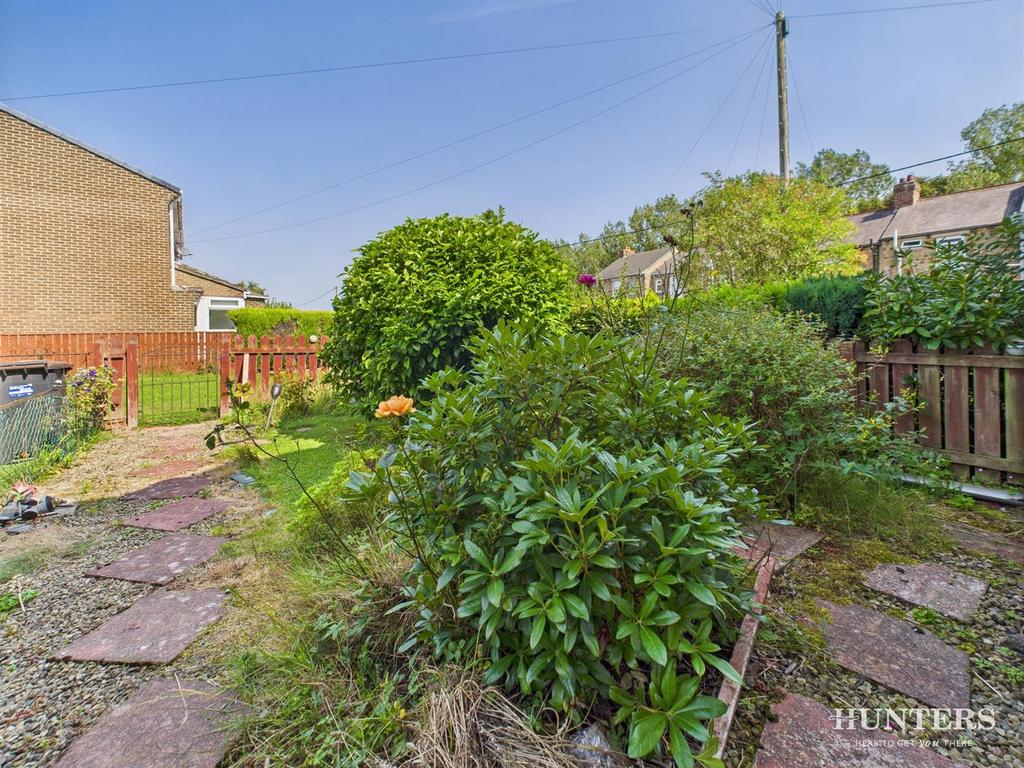 CAM03792 G0-PR0304-STILL016.jpg