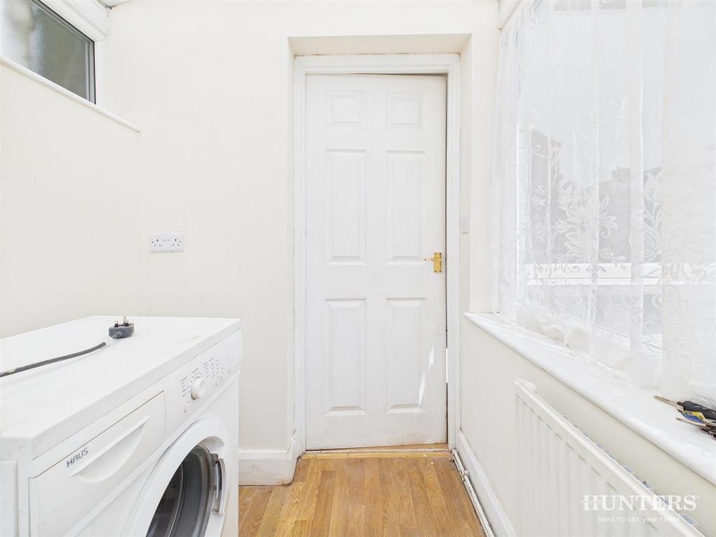 CAM03792 G0-PR0304-STILL013.jpg