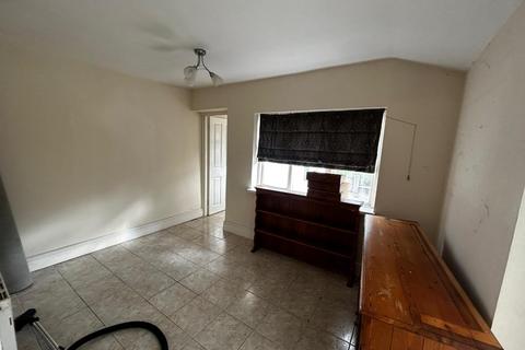 undefined, High Street, Wollaston, DY8 4NJ