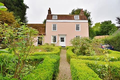 5 bedroom detached house for sale, 100 Station Road, Sawbridgeworth, Hertfordshire. CM21 9JY