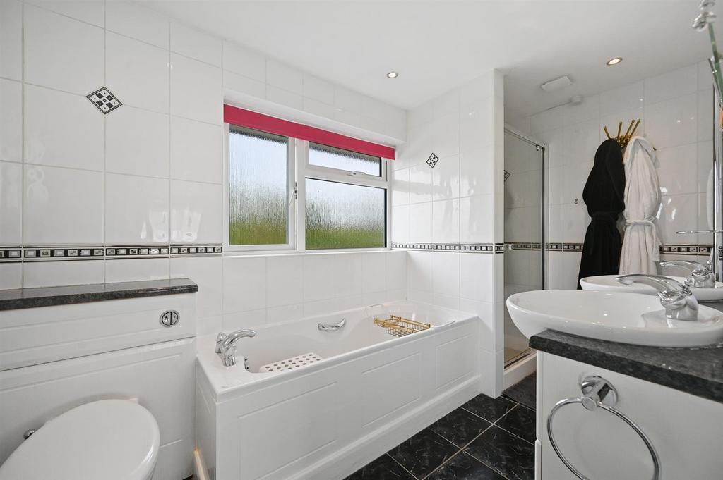 Ensuite to Master Bedroom.jpg