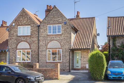 undefined, Moorgate, York