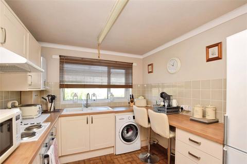 2 bedroom apartment for sale, Avon Way, Colchester, Essex