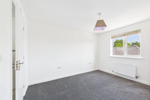 Flat 5, 1 Bloomfield Terrace, Gloucester, GL1 5QR