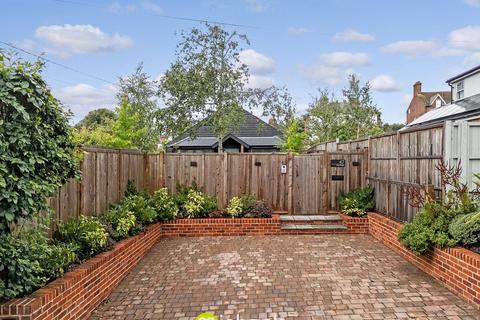 3 bedroom bungalow for sale, Park Road, Wivenhoe, Colchester, CO7