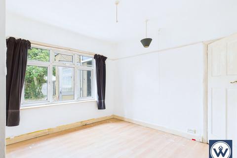 undefined, Silverdale Gardens, Hayes, UB3 3LN