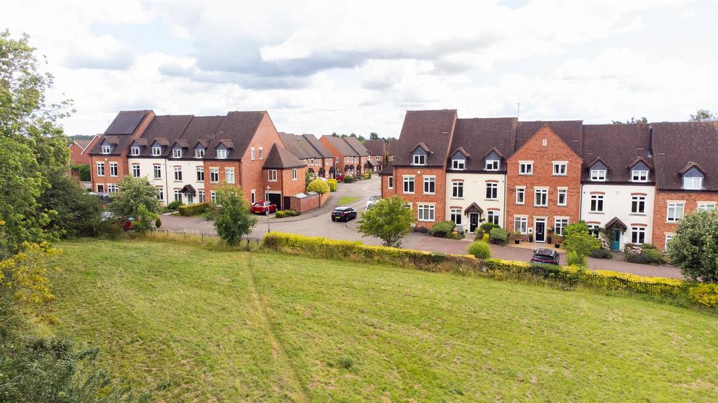 65 Highfield Park-73.jpg