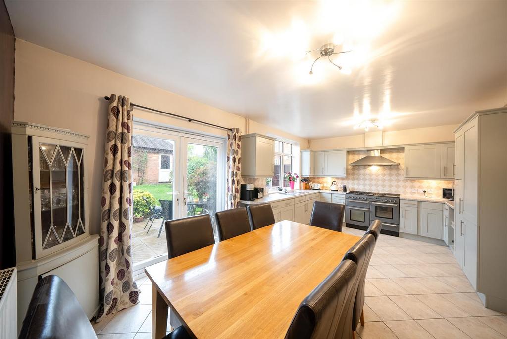 65 Highfield Park-40.jpg