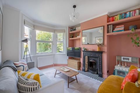 90 Moffat Road, Thornton Heath, CR7 8PW