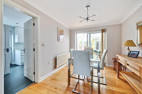 3 bedroom house for sale, Alder Gardens, Bexhill-On-Sea