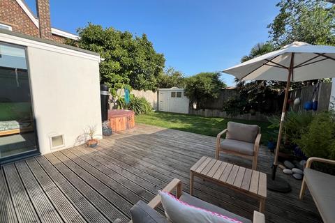 undefined, Sea Front Estate, Hayling Island,Hampshire PO11 9JL