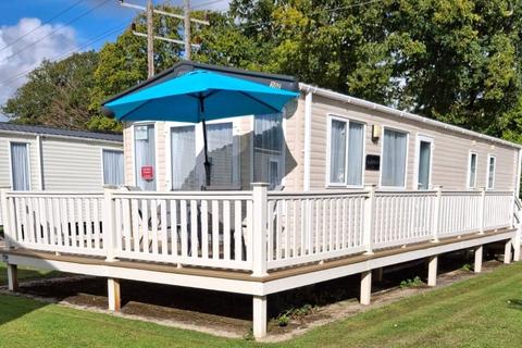 3 bedroom park home for sale, Sycamore, Hoburne Bashley, New Milton, Hampshire, BH25