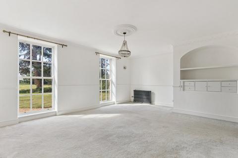 undefined, High Street, Biggleswade SG18