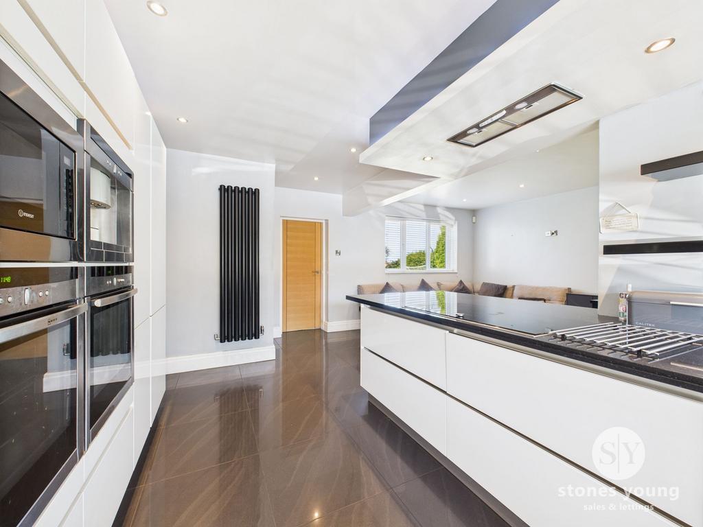 Kitchen / Snug