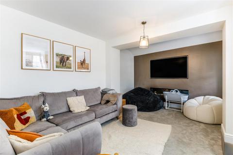 33 New Road, Ascot, SL5 8QB