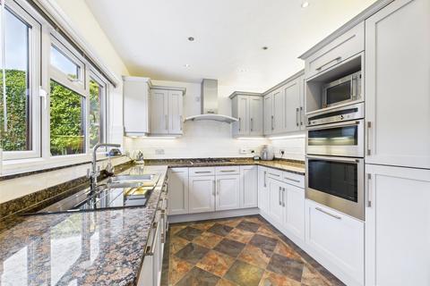 4 bedroom detached house for sale, Fox Close, Stroud, Gloucestershire, GL5