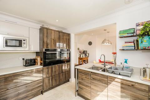 4 bedroom semi-detached house for sale, Forest Avenue, Harrogate