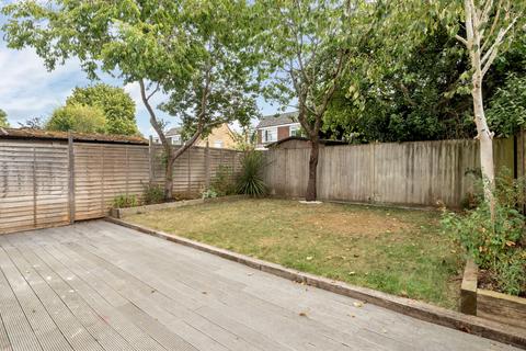 9 Alder Close, Romsey, SO51 5SJ