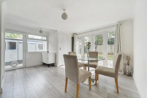 9 Alder Close, Romsey, SO51 5SJ