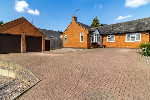 3 bedroom detached bungalow for sale, Gilstead Close, Thurnby, Leicester, LE7