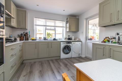 3 bedroom detached bungalow for sale, Gilstead Close, Thurnby, Leicester, LE7