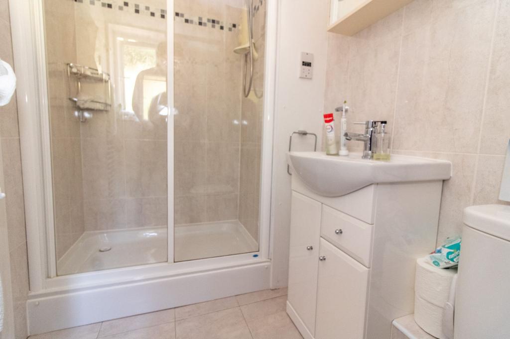 En suite shower room