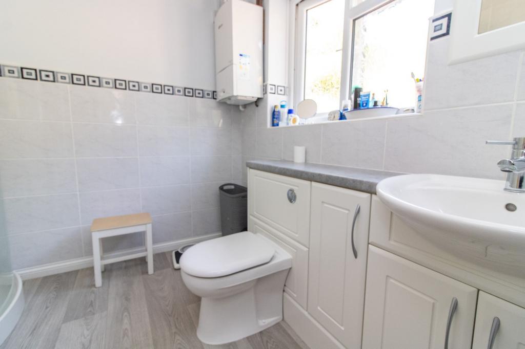 Family shower room