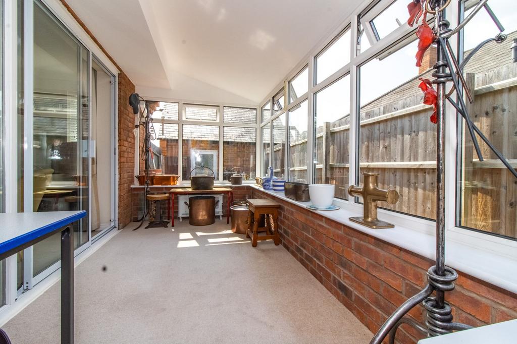 Conservatory/sun room