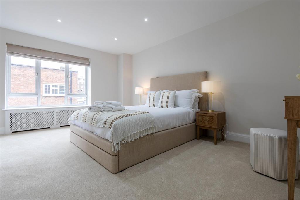 Bedroom 4.jpg